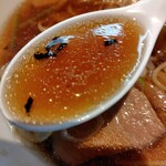 麺家 たけ田 - スープの感じ