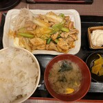 ひだりうまでん助 - 