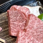 炭火焼肉くらた - 信州プレミアム牛肉盛り合わせ150g(¥2,450) シンシン