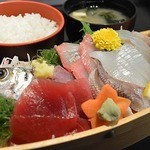 海わ屋 - 刺身定食