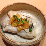 すしやのたい悟 - 三陸の生牡蠣＆大根おろし