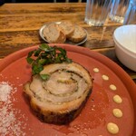 ワイガヤ - 豚バラ肉のポルケッタ