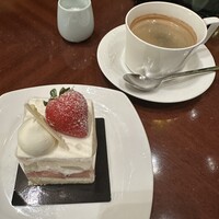 ロビーラウンジ 「マーブルラウンジ」 ヒルトン東京 - 