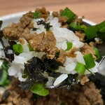 國產牛燒肉Kuidon 三重川越店 - 牛肉碎飯-舉起來的照片