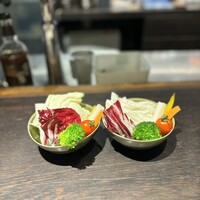 串揚げキッチン だん EKIZO神戸三宮店 - おかわり自由のサラダ