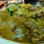 BeBe - 一番人気！カレリアン（目玉焼・ナチュラルチーズ・ポーク）６８０円