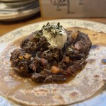 食堂みあくち - 土佐鹿スパイス煮チャパティ添え