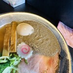 RAMEN HITONI YASASHIKU - 【ニボダクこってり＝sv味付玉子】