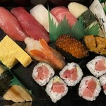 鈴富 - 「板長おすすめ」にぎり寿し　ズームで