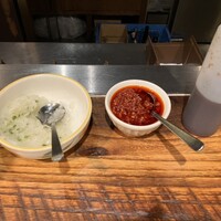 マヌエル タスカ ド ターリョ 丸の内店 - 3種のソース