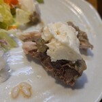 キッチン ブルー グローブ - 再びポテサラを乗せて