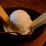 カフェバリチャンプル - ココナツアイス・ウエハース