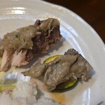 キッチン ブルー グローブ - 繊維に沿ってカット、ズッキーニを引いて