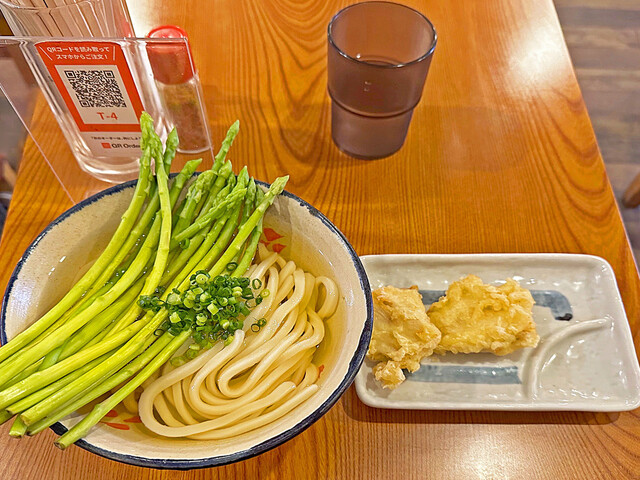 考えるな、うどん食え。 - 秋葉原/うどん | 食べログ