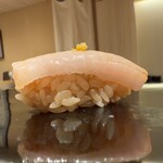 札幌 鮨 よこ田 - 余市産　さめがれいのえんがわ