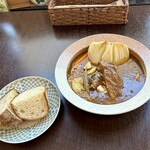 バルバルキッチンアメリ - ランチ：タンシチュー(¥2,100)