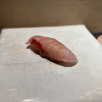 鮨m - 