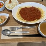 カフェサロンえみりあ - 今週のえみりあランチ　トマトミートスパゲッティ