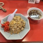 中華料理 楼蘭 - チャーハン&スープ