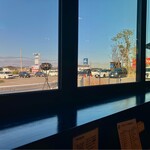 肉の青木商店 - 外は晴れ