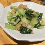 マルイ飯店 - エビと青菜の炒め