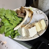 肉の山本 - 松茸も少し入ります♪ま