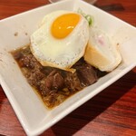 鉄板空間 縁 - 甘辛牛すじ煮込み