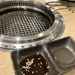 肉ヤキ酒場 ニクノウタゲ - 