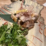 座吟 - 健康鶏の炭火焼き