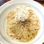 麺処 にぼし香 - ガーリックバターと浅利の和え玉