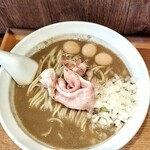 麺処 にぼし香 - 濃厚煮干蕎麦、うずら味玉