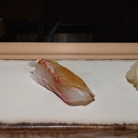 鮨 ラビス 大阪 ヤニック・アレノ - 