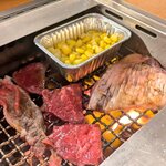 幸せの焼肉食べ放題 かみむら牧場 - 