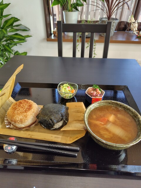 相馬の隠れ家『おむすびと糀料理の店 たなごころ』で味わう手作りおにぎりと健康食