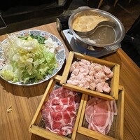 しゃぶしゃぶ・創作料理居酒屋 豚吟 栄店 - 