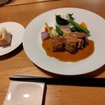 パパバジィ - 日替わりランチ（仔羊の白ワインハーブ煮込み）