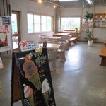 とみうらマート - 店内　二階