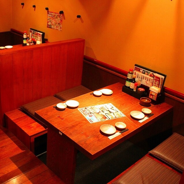 座席 : 北海道増毛漁港直送遠藤水産 白石ガーデンプレイス店 - 白石