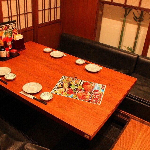 座席 : 北海道増毛漁港直送遠藤水産 白石ガーデンプレイス店 - 白石