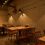 魚ト日本酒あたらよ - テーブル