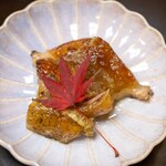 よし町 - 2024.11 ジャフラトレーディング産ホロホロ鳥皮炭焼き