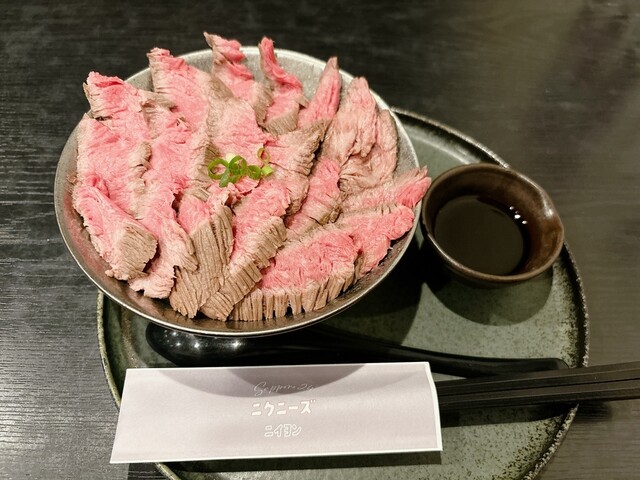 ma お肉 Grill and eat A5 rank Matsusaka beef Tomosankaku! The meat