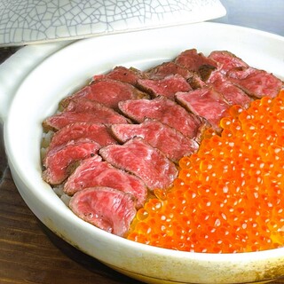 肉にいくら土鍋ごはん