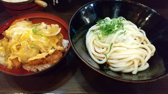 Udon Shikoku Nanba Walki Higashiten