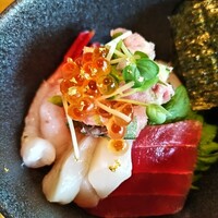 割烹 たま笹 - ジャガ芋のカニ詰め弁当のミニたま笹丼