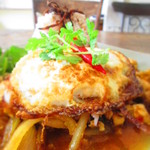 カリカリたまごにパクチー