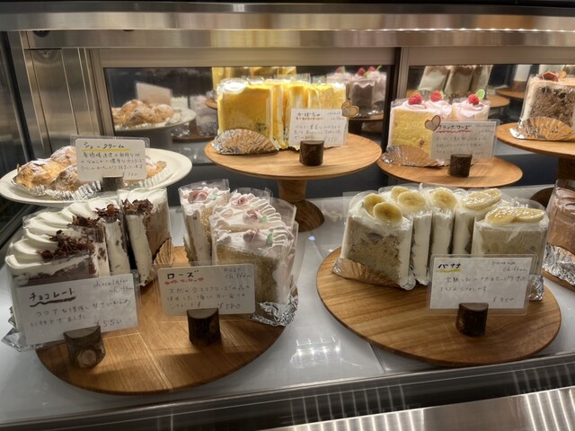 ラ ファミーユ （La Famille） - 若林/ケーキ | 食べログ