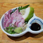 炭焼炉端ふじやま - 朝〆赤鶏砂ずり刺し