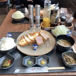 贅沢とんかつ アバンティ - 甥っ子の誕生日なのです。