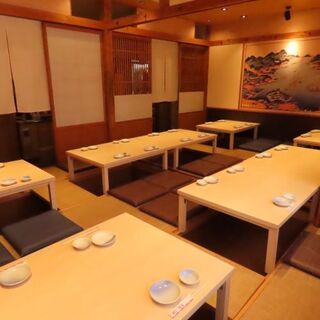 【掘りごたつでゆったり宴会】長時間の宴会でも脚を伸ばしながら寛げる掘りごたつ
